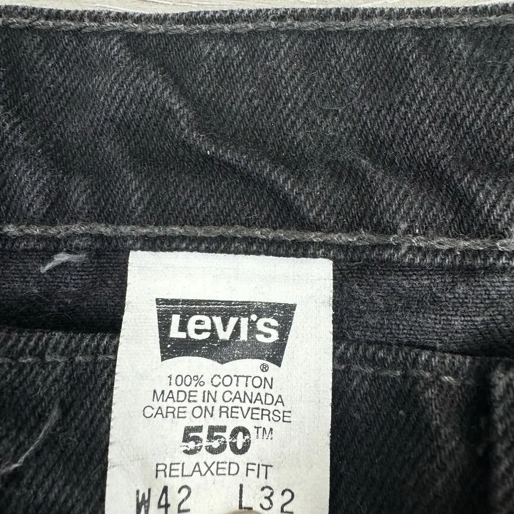 Levis tagged 42